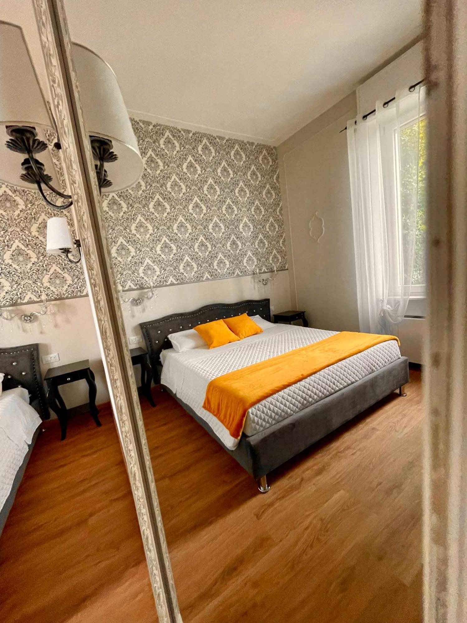 Domus 44 Rooms Verona Eksteriør bilde